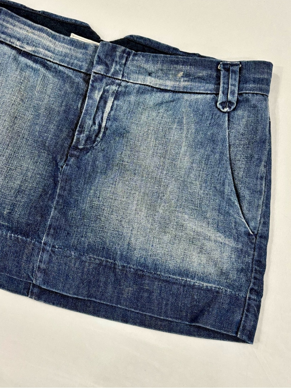Joe's Jeans Low Rise Faded Denim Mini Skirt Size 30W EUC